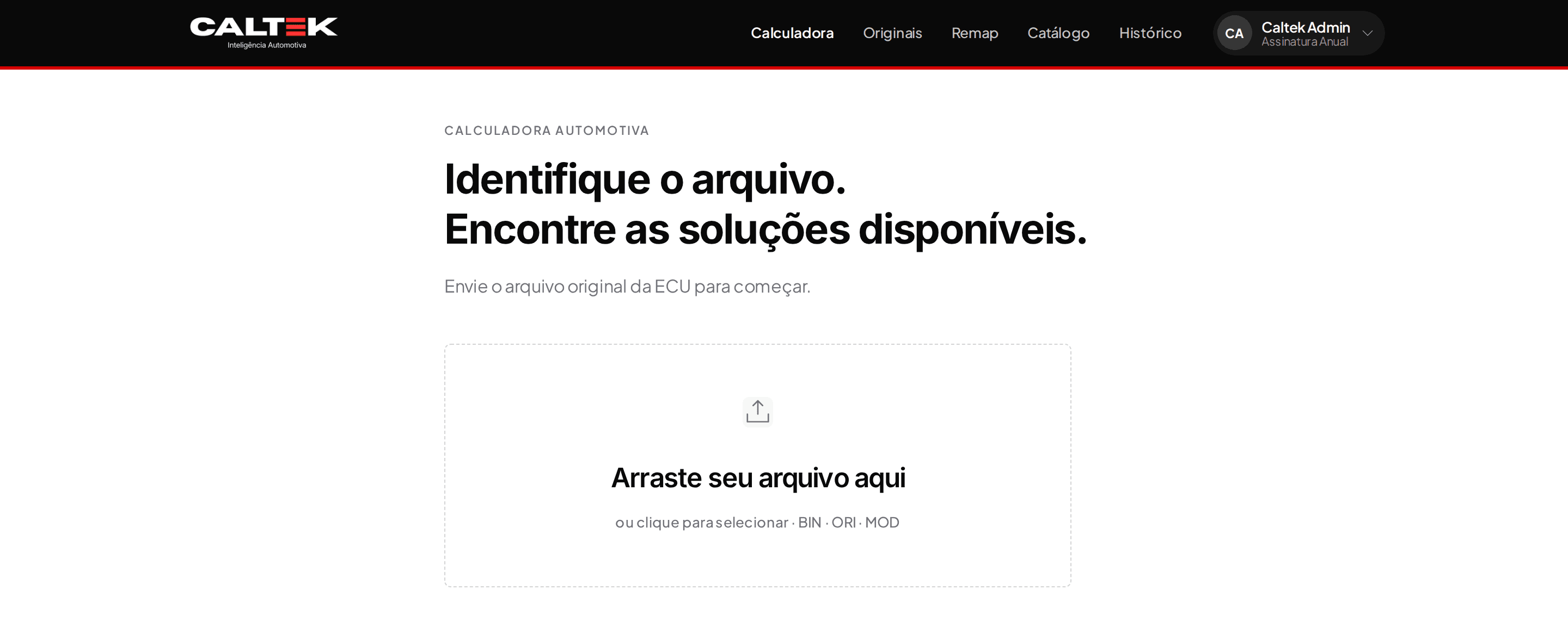 Tela da calculadora da CALTEK no estado inicial, com a área para arrastar o arquivo da ECU nos formatos BIN, ORI ou MOD.